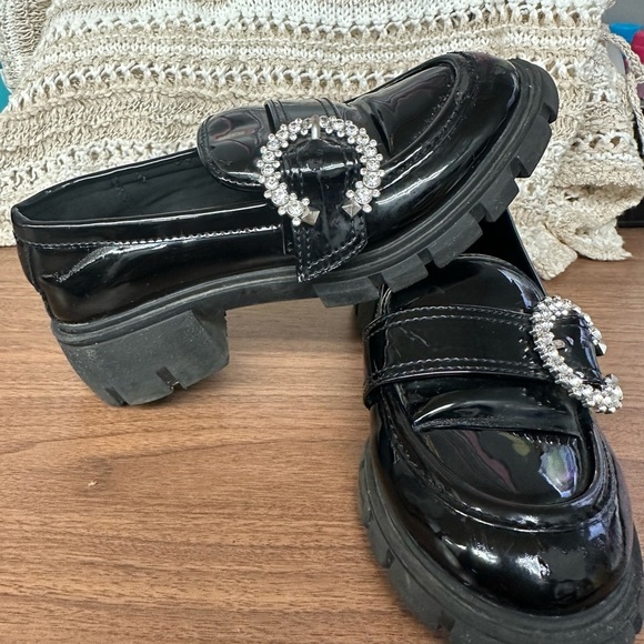 Steve Madden Hailey Chunky Heel Black vegan Patent Bling Buckle size 13 - Picture 3 of 10